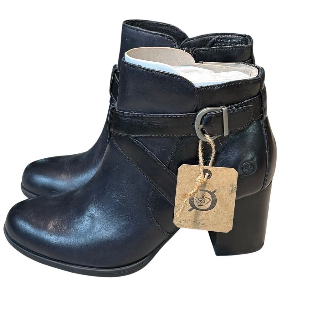 Born Criss Cross Strap Black Leather Shola Zipper Side Ankle Boots Size 6 New